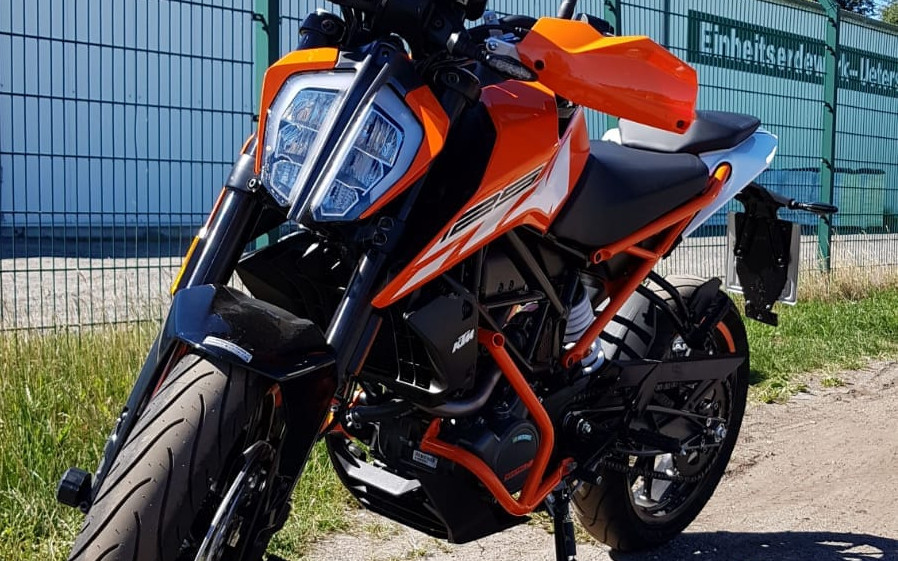 KTM Duke 125